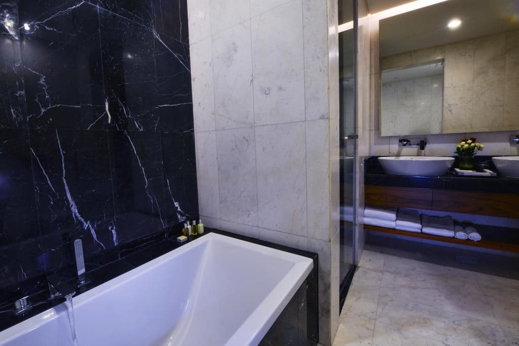 rooms-superior-room