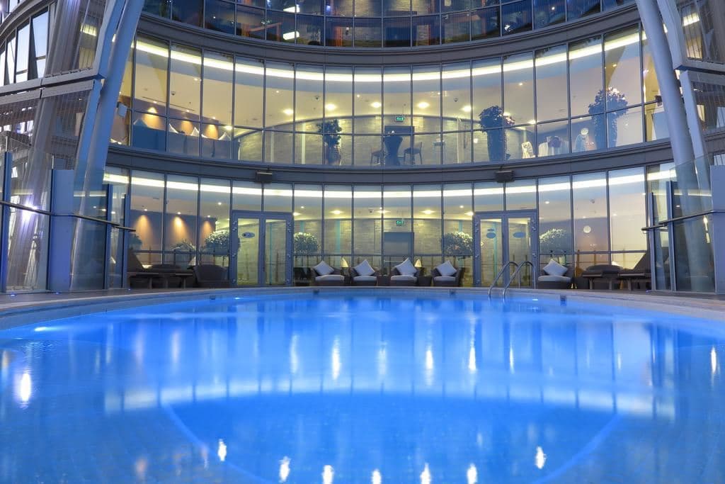 pools-outdoor-pool