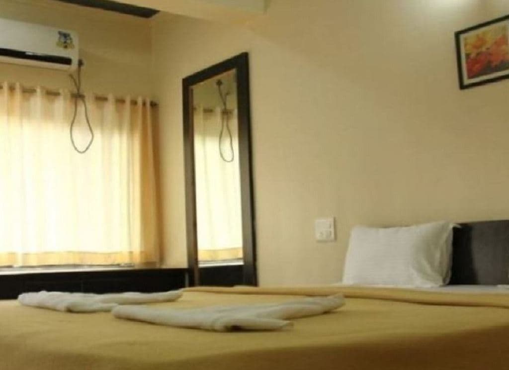 rooms-standard-room