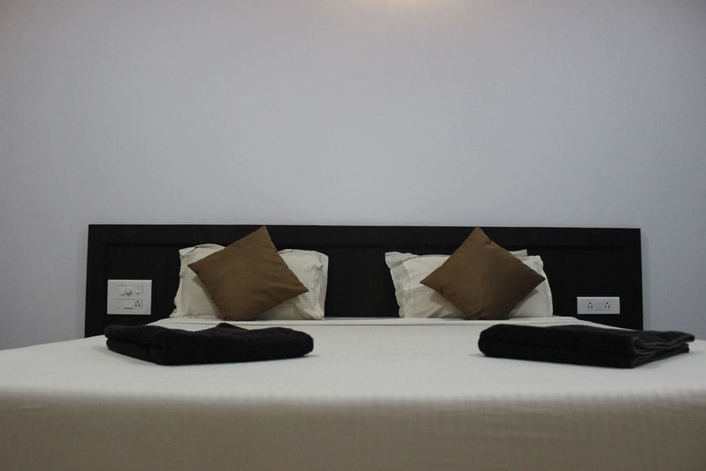 rooms-deluxe-room