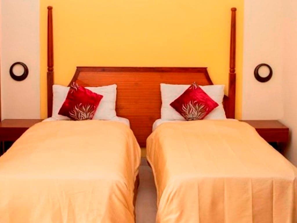 rooms-superior-room