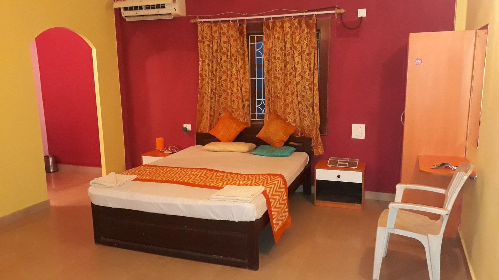 rooms-deluxe-ac
