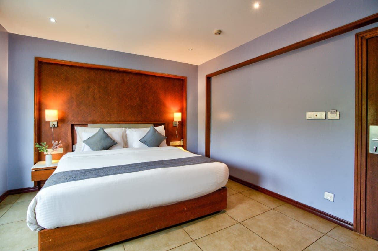 rooms-deluxe-room
