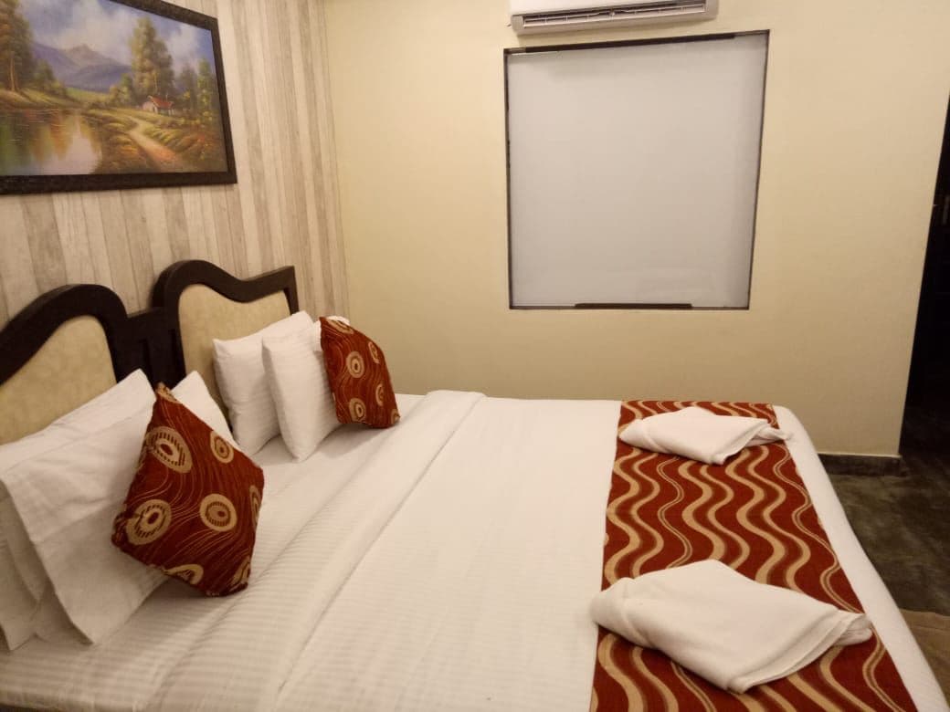 rooms-deluxe-room