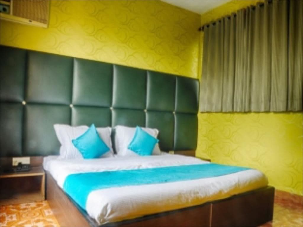 rooms-deluxe-ac