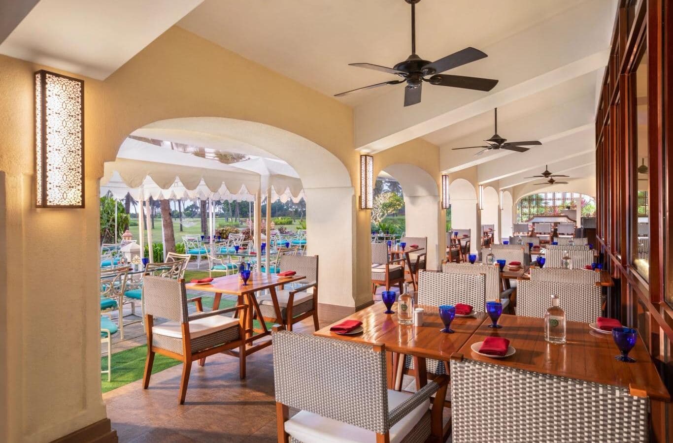 restaurants-restaurants