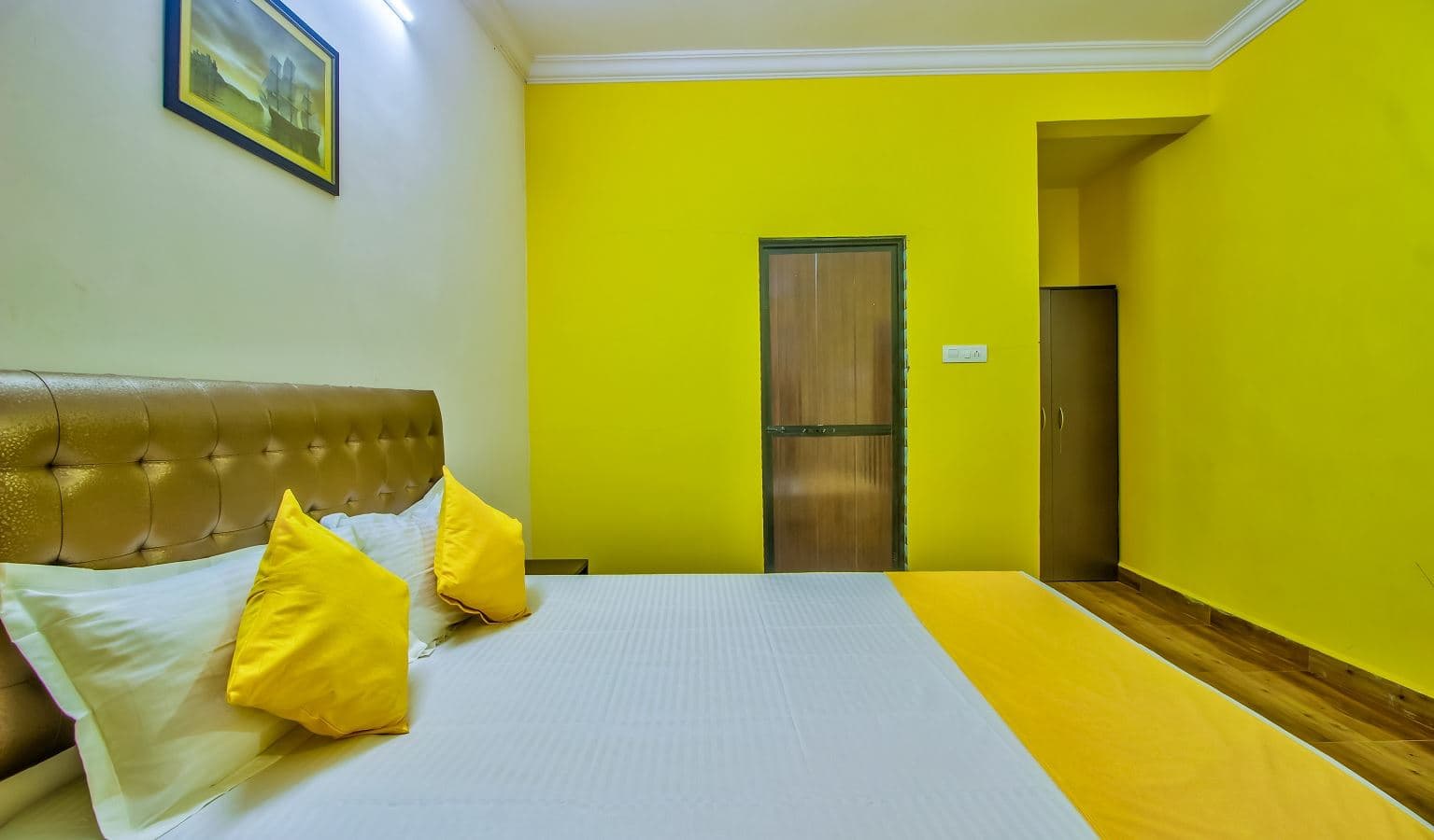 rooms-deluxe-ac
