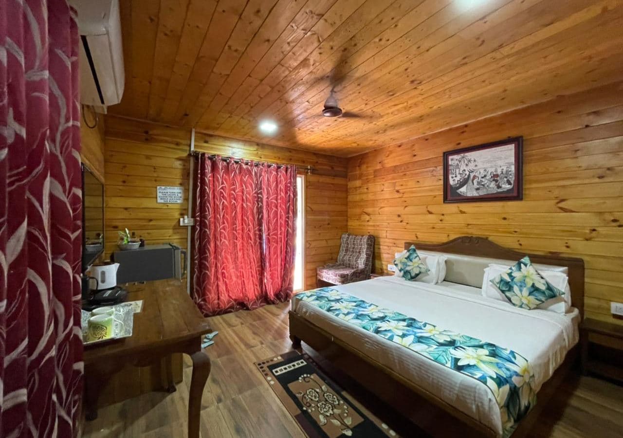 rooms-super-deluxe-wooden-cottage