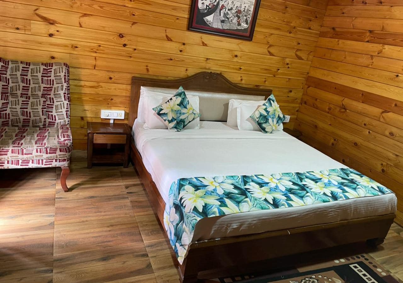 rooms-super-deluxe-wooden-cottage
