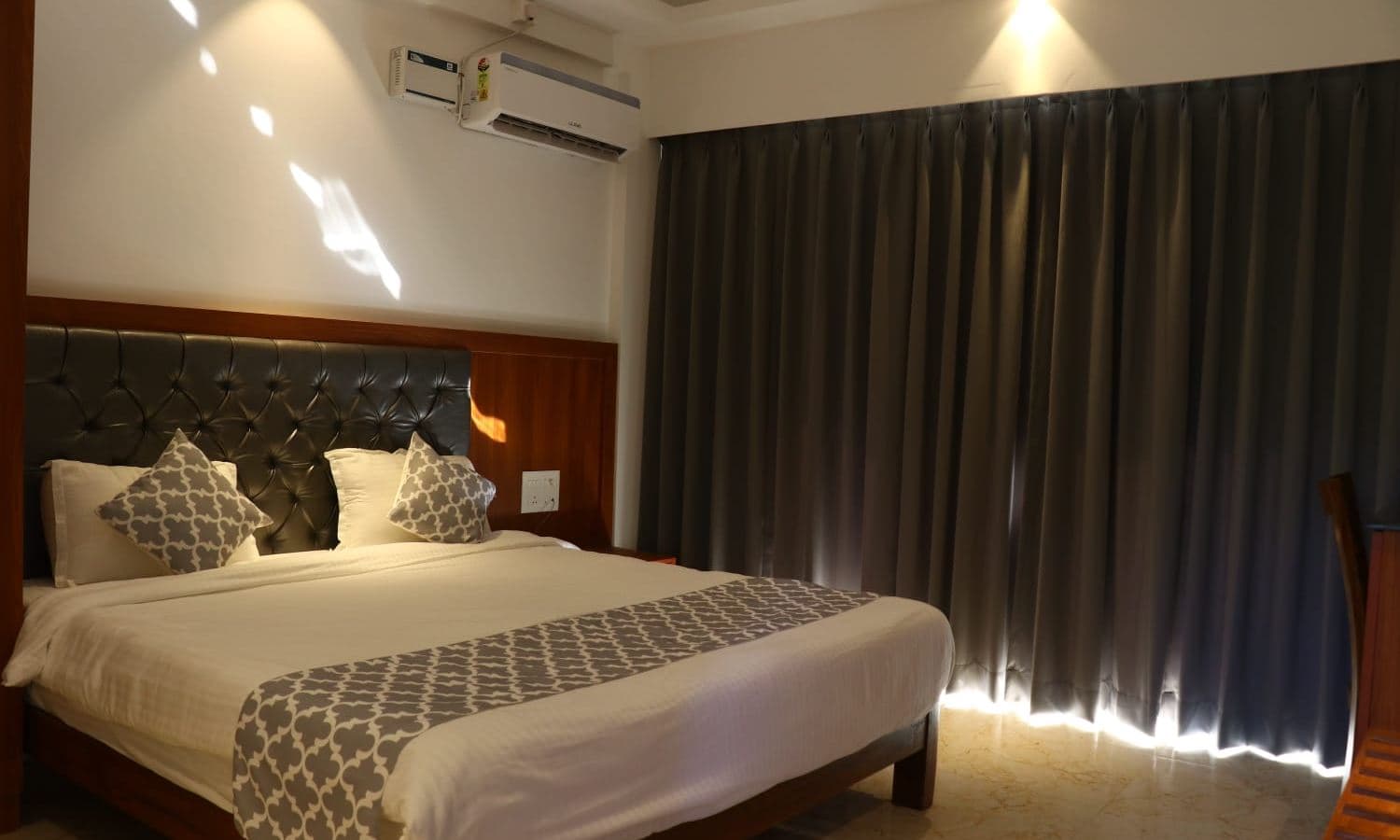 rooms-superior-ac
