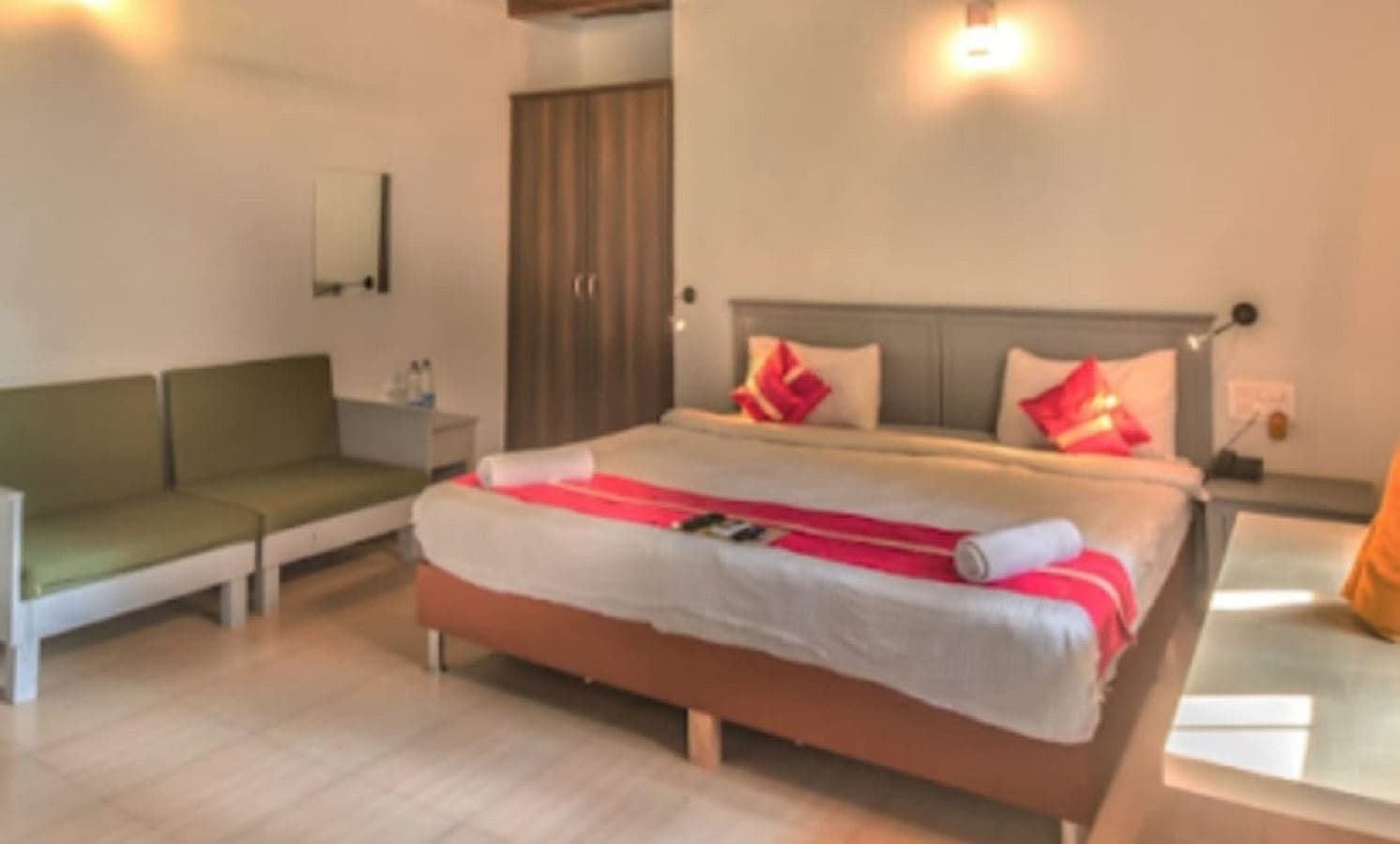 rooms-deluxe-ac