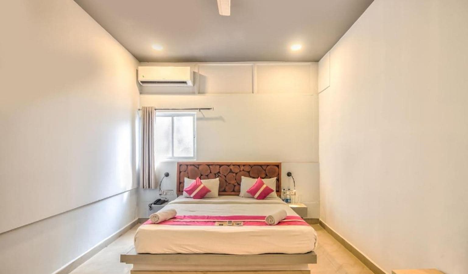 rooms-deluxe-ac