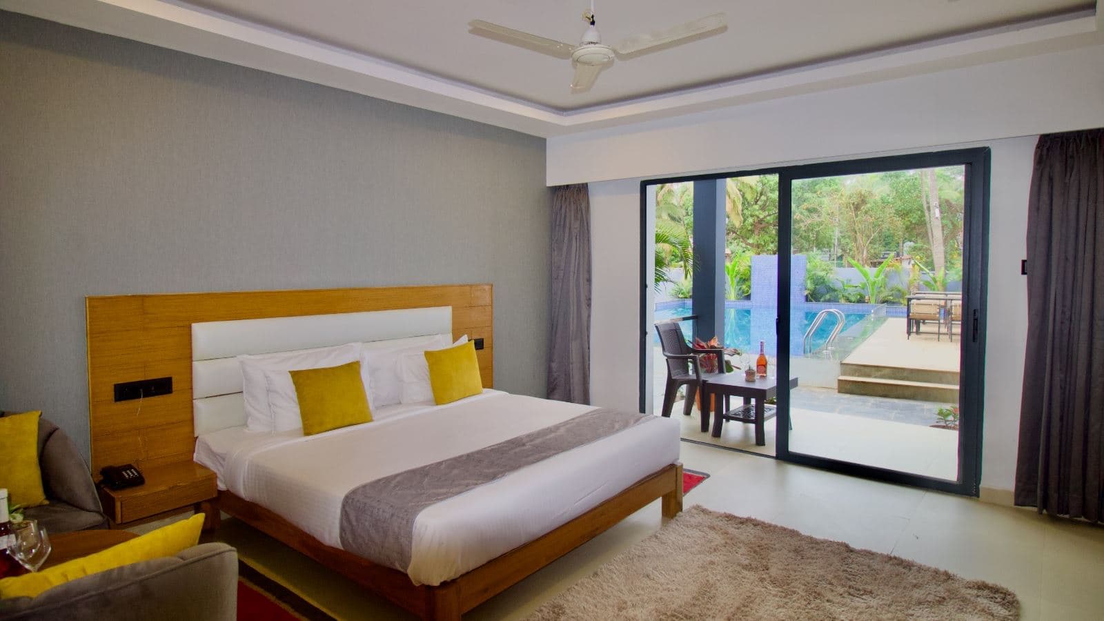 rooms-deluxe-ac