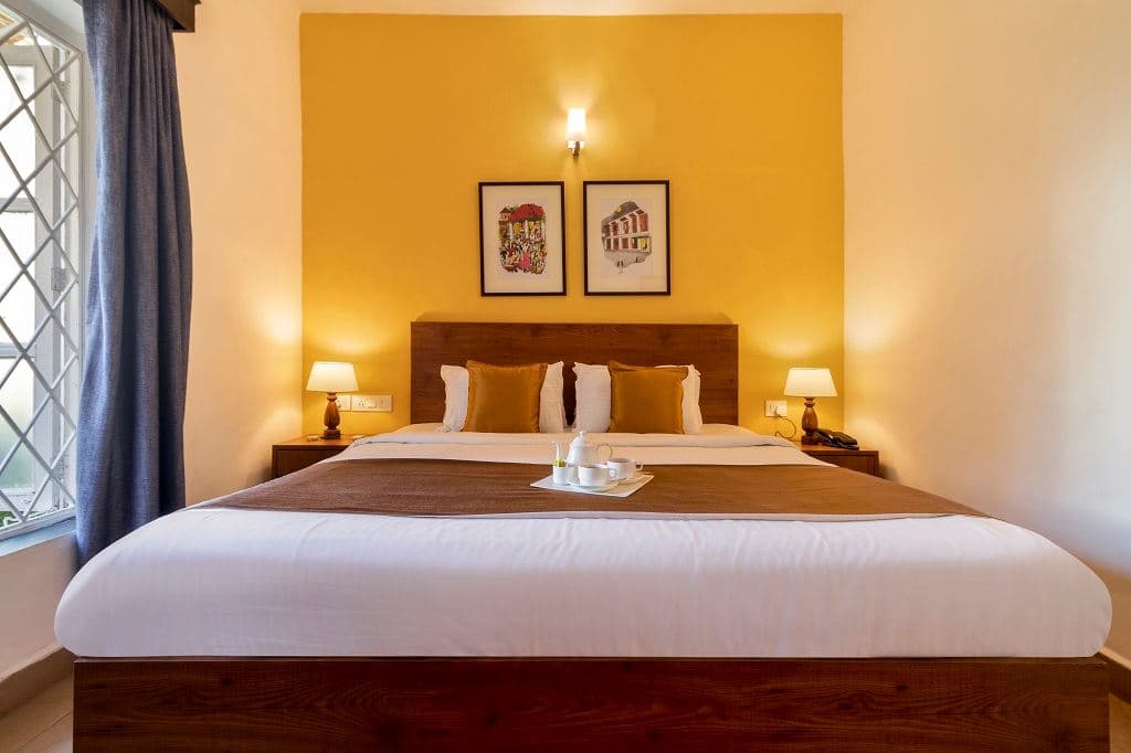 rooms-superior-room