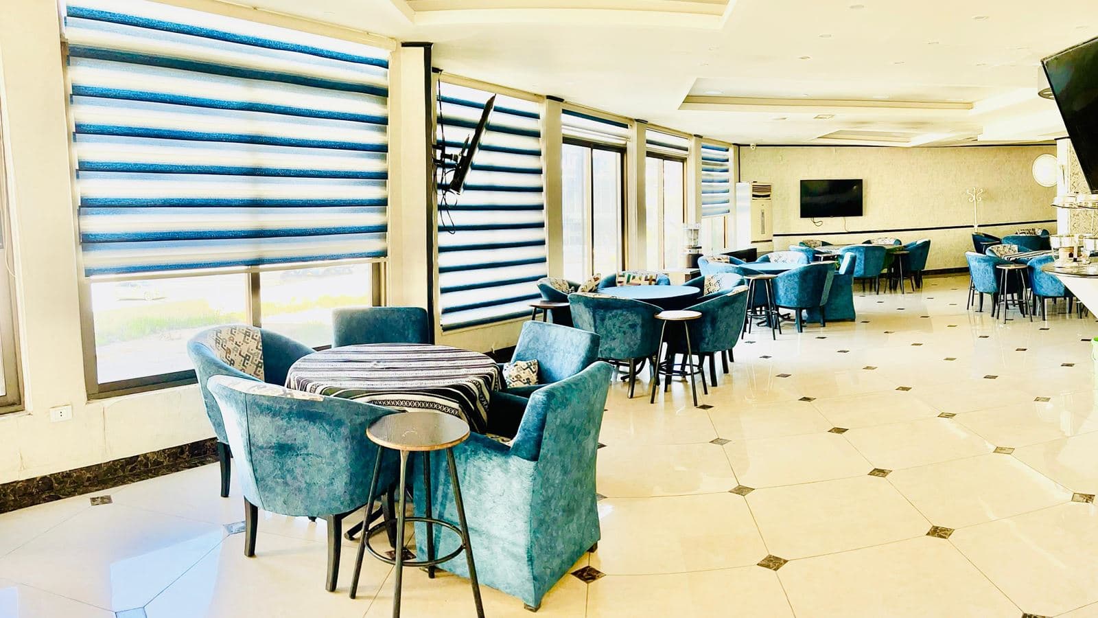 restaurants-restaurants