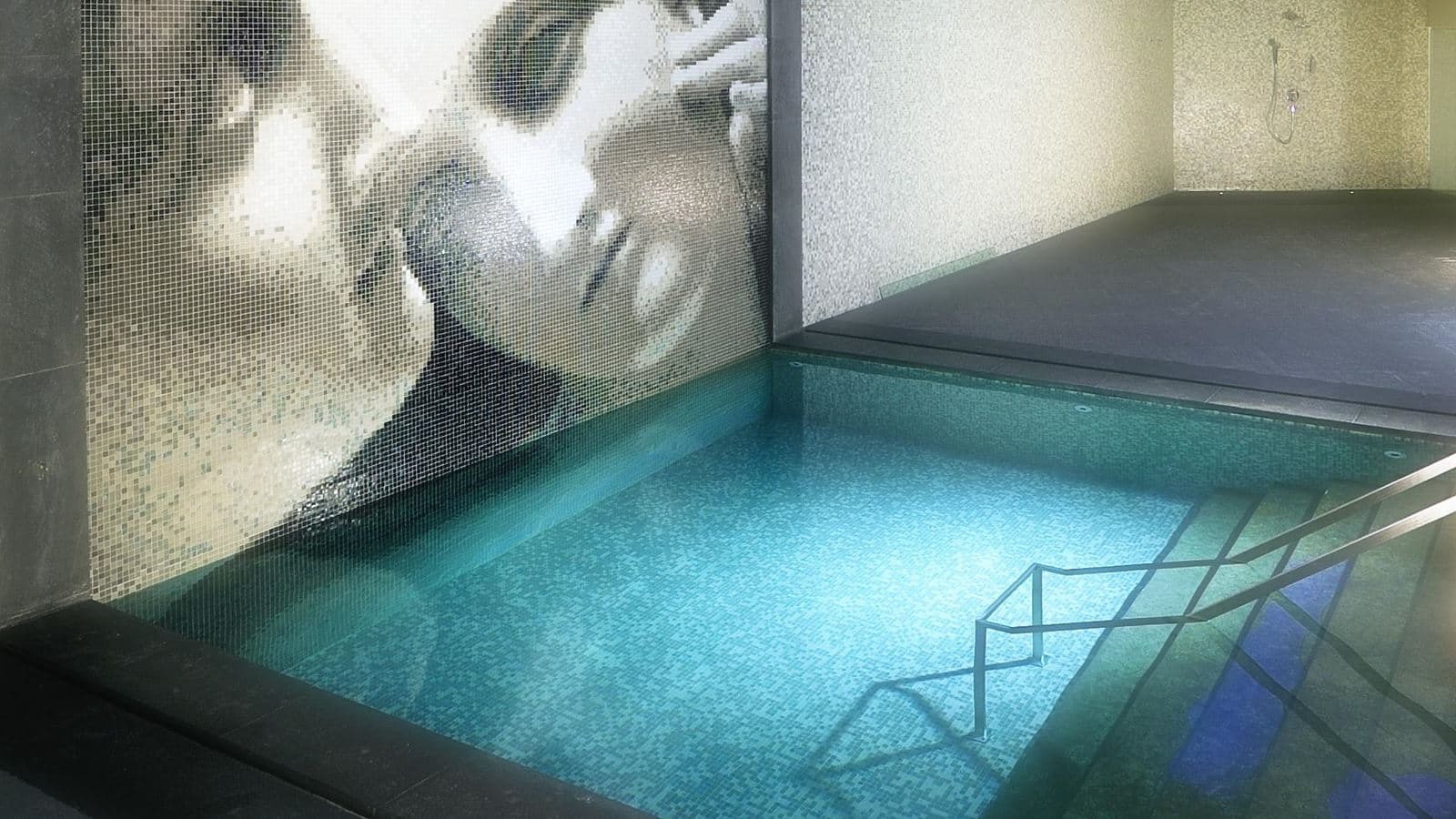 pools-indoor-pool