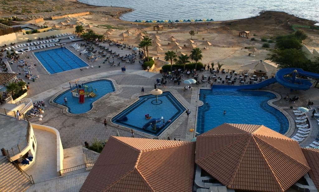 pools-outdoor-pool