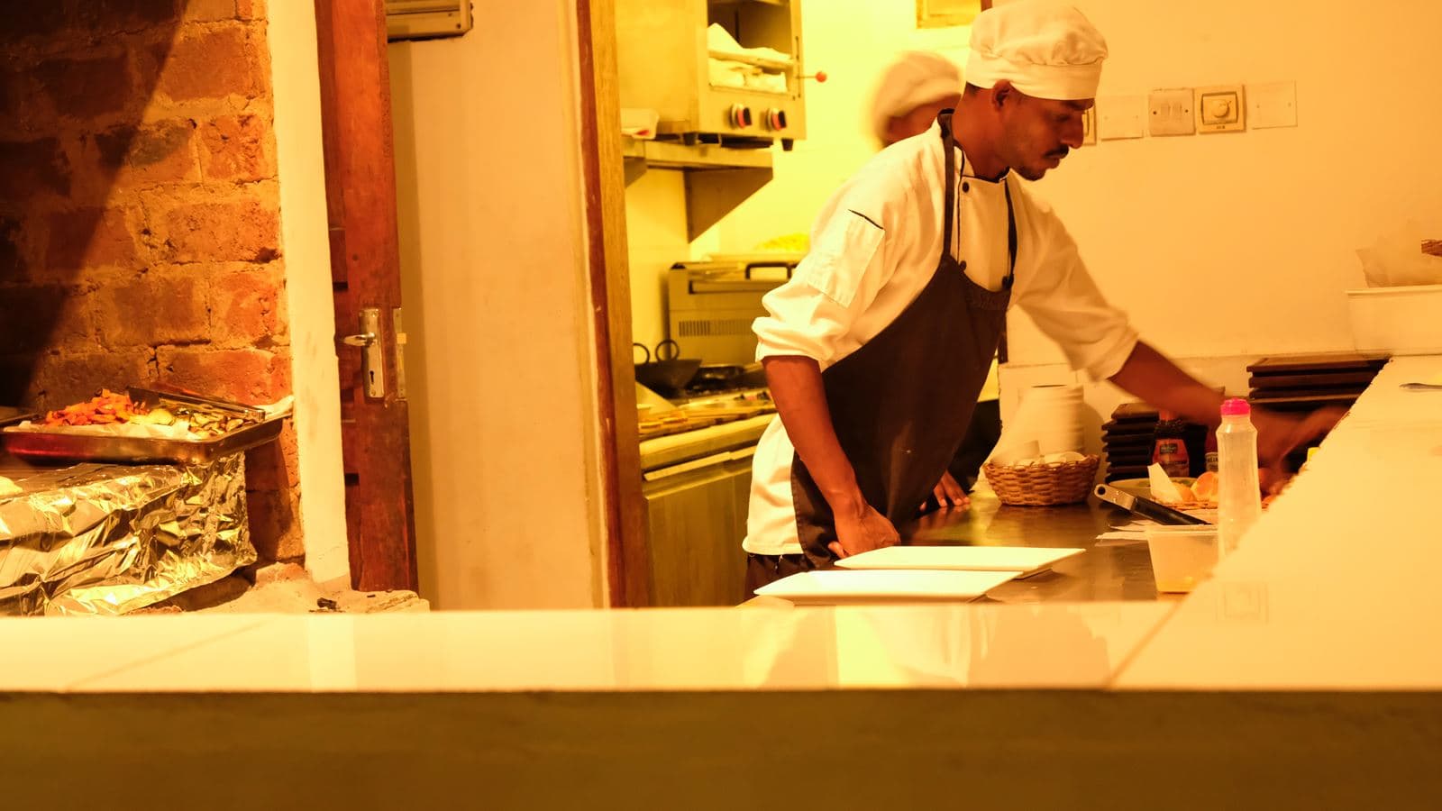 restaurants-restaurants