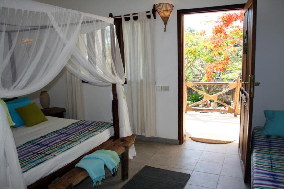 rooms-deluxe-room