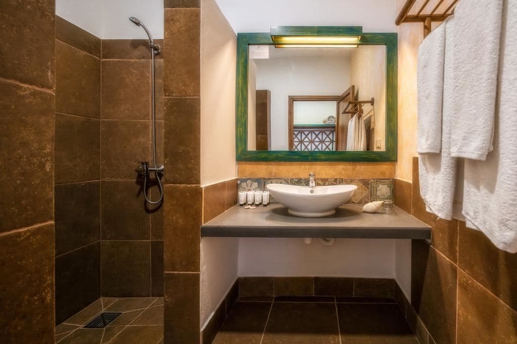 rooms-deluxe-room
