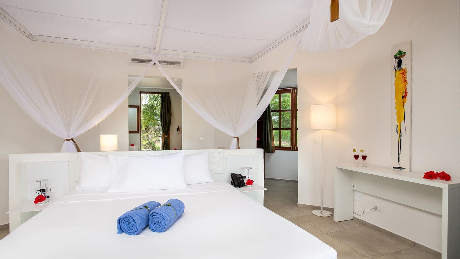 rooms-superior-room