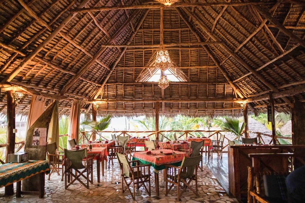 restaurants-aluna-garden-restaurant