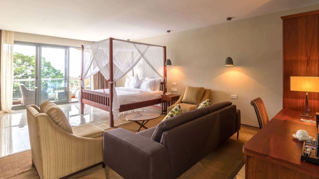rooms-deluxe-room