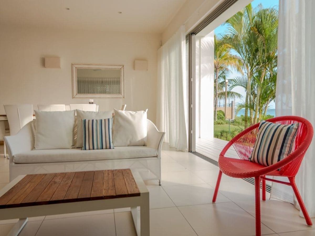 rooms-bedroom-deluxe-apartment