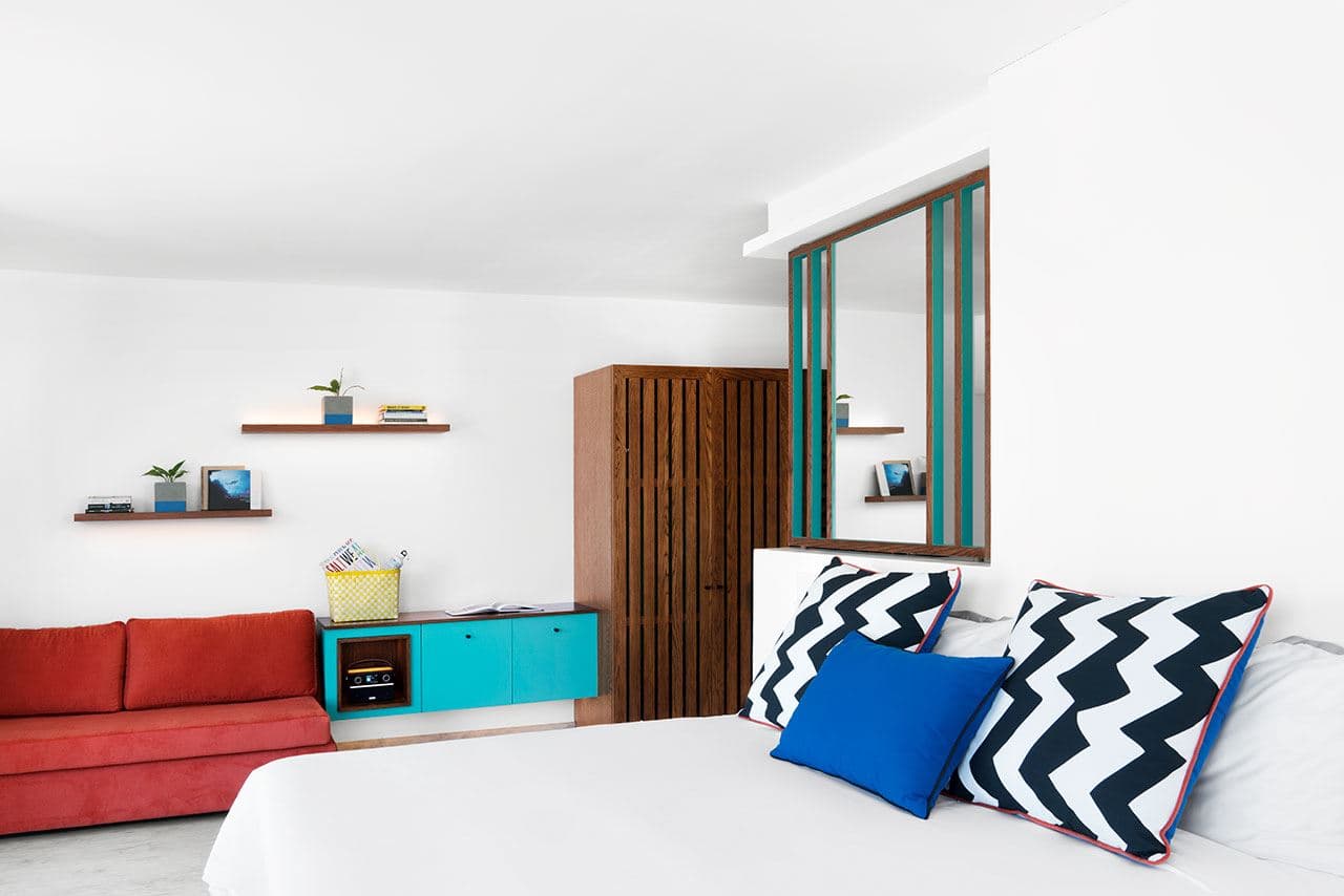 rooms-pool-plus-rooms
