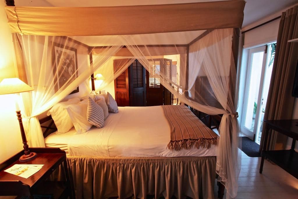 rooms-suites