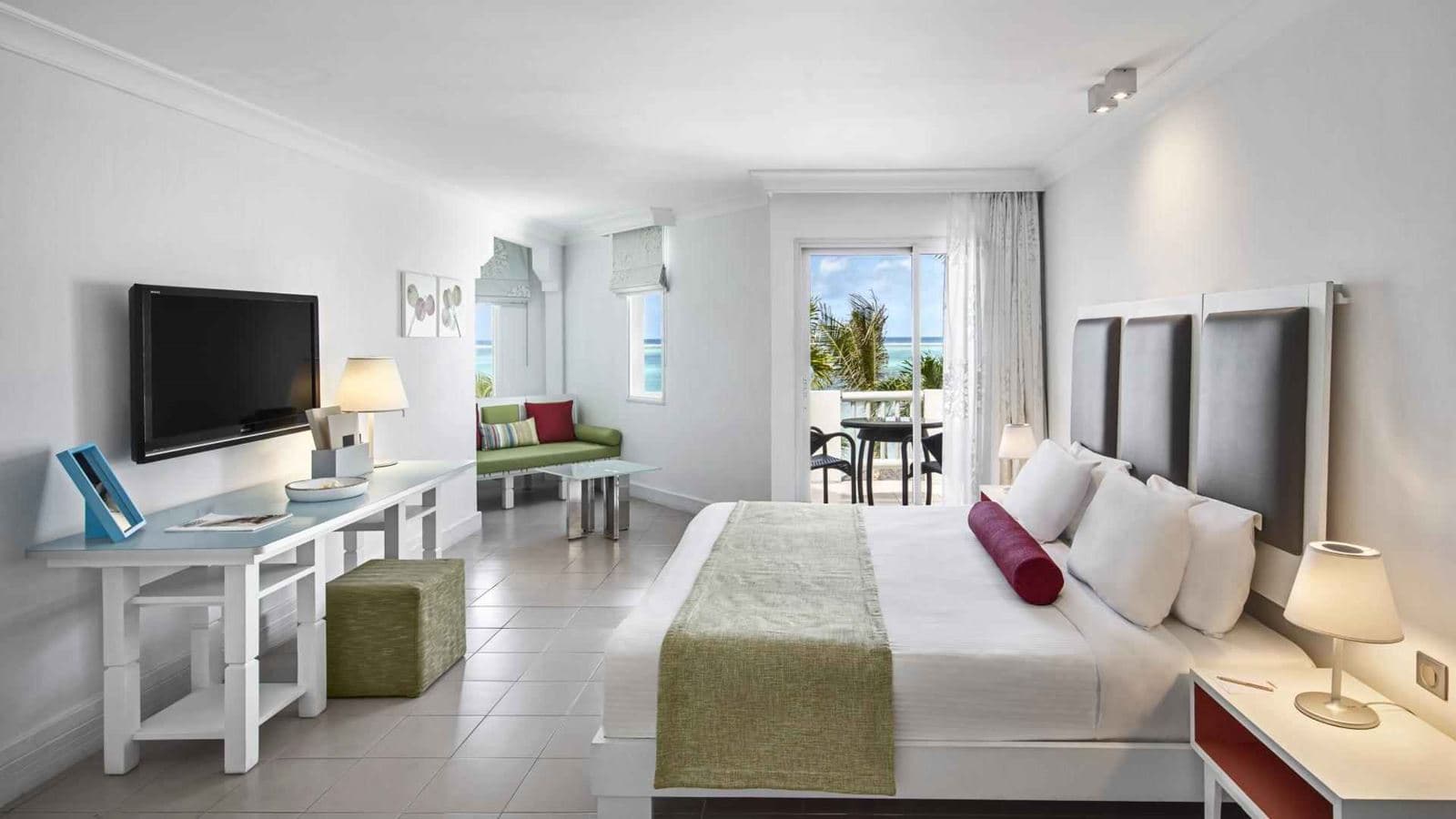 rooms-honeymoon-suite
