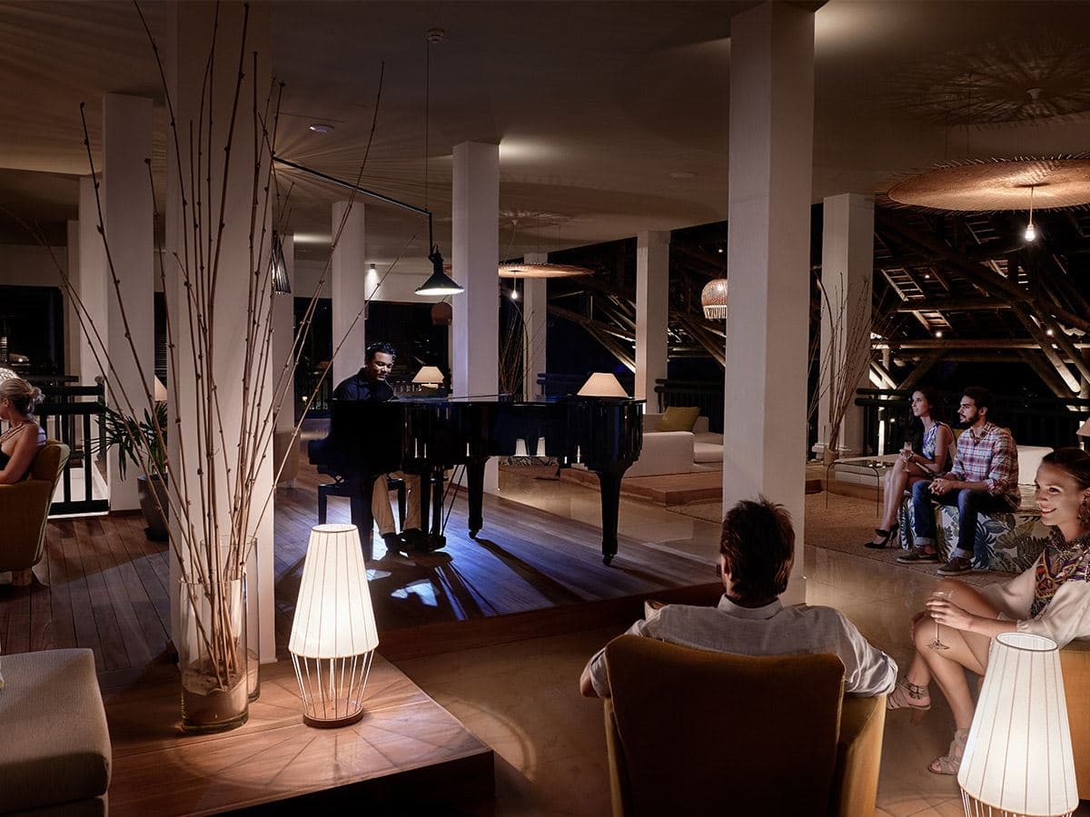 bars-balcony-bar
