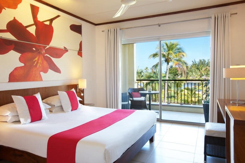 rooms-deluxe-family-room