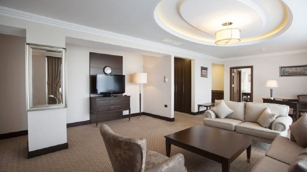 rooms-king-suite