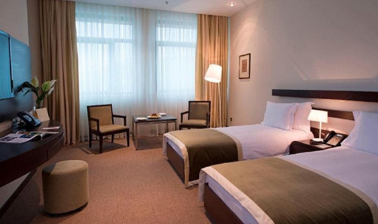 rooms-deluxe-room