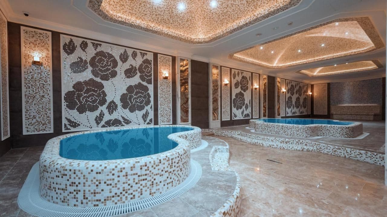 pools-indoor-pool