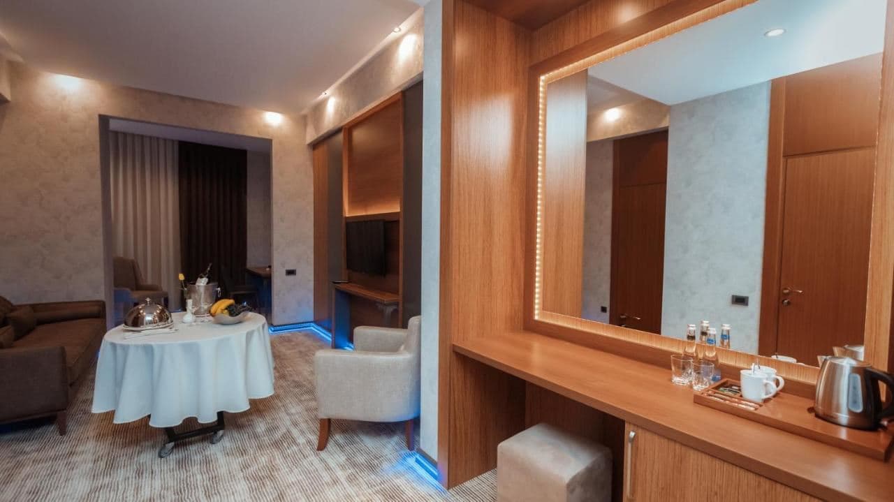 rooms-junior-suite