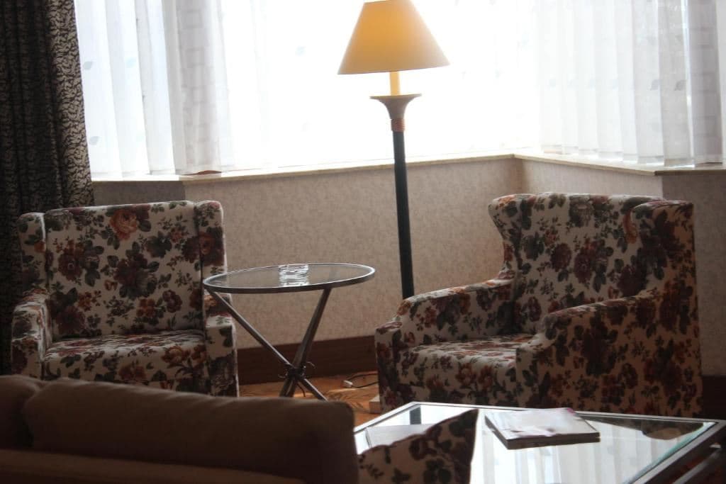 rooms-family-room