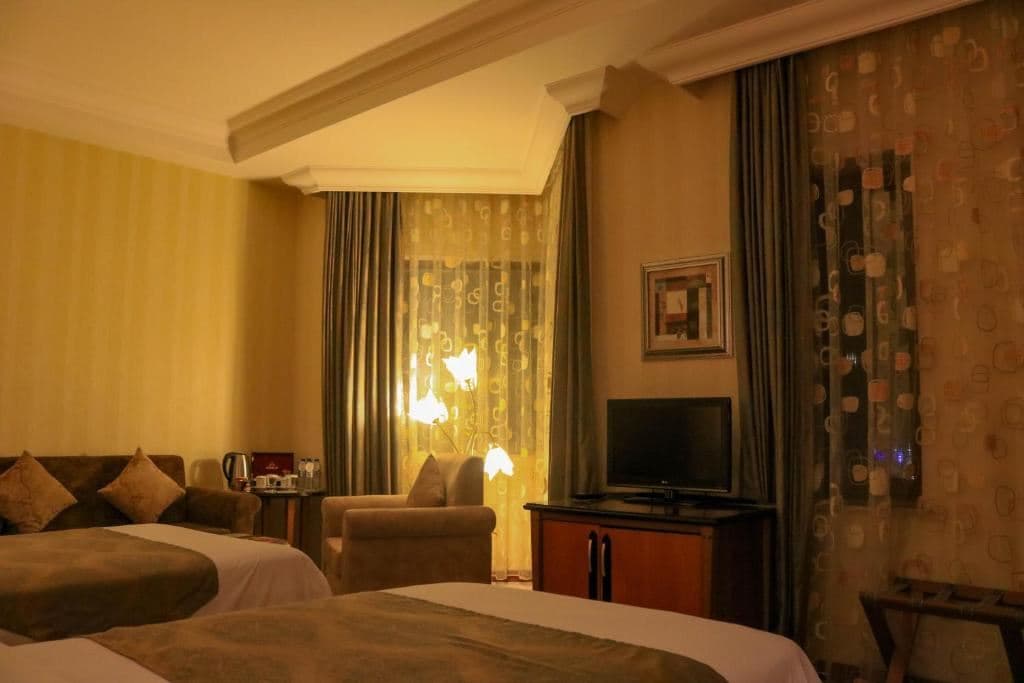 rooms-deluxe-room