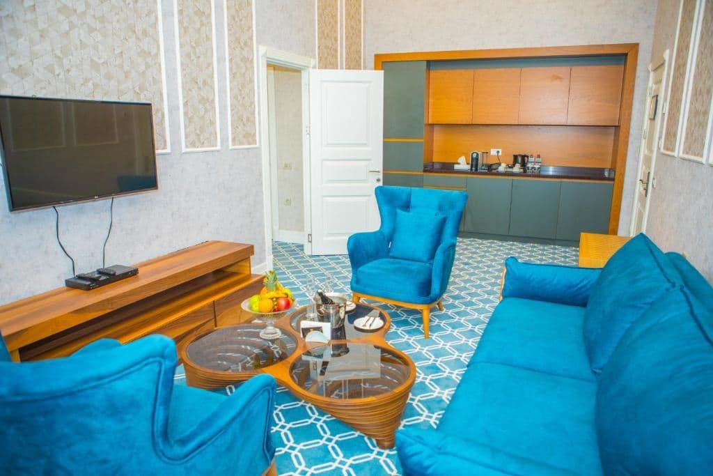 rooms-executive-suite-room