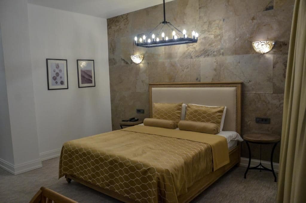 rooms-standard-room