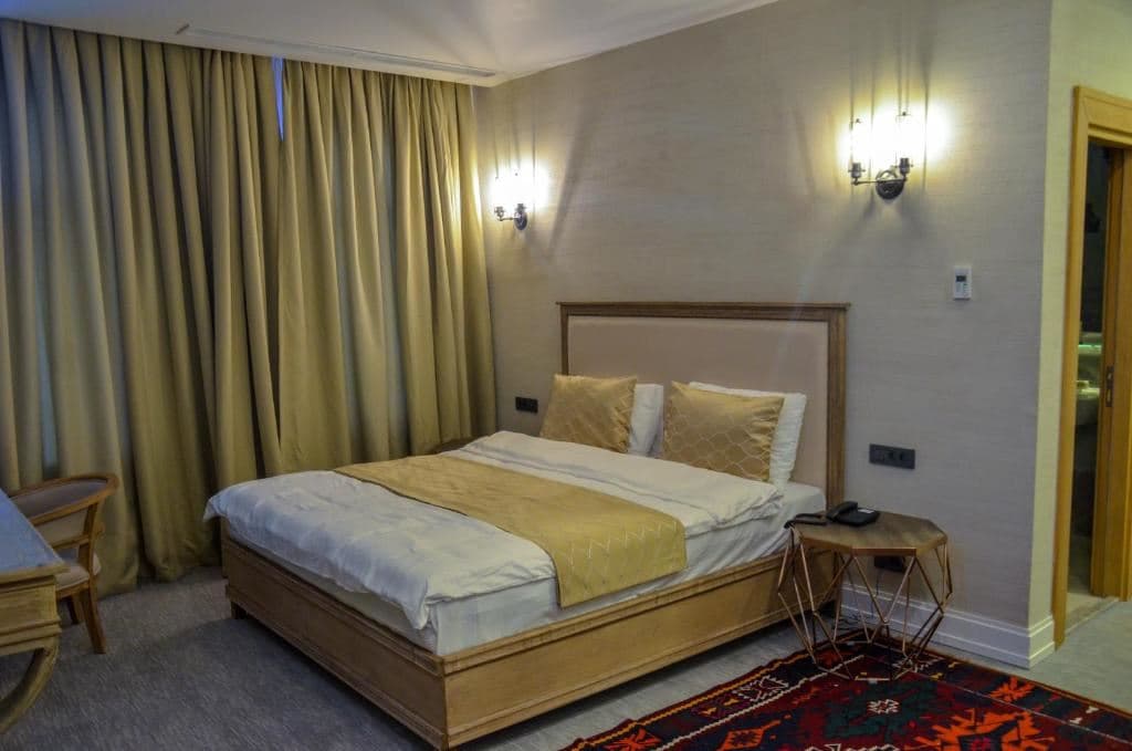 rooms-standard-room