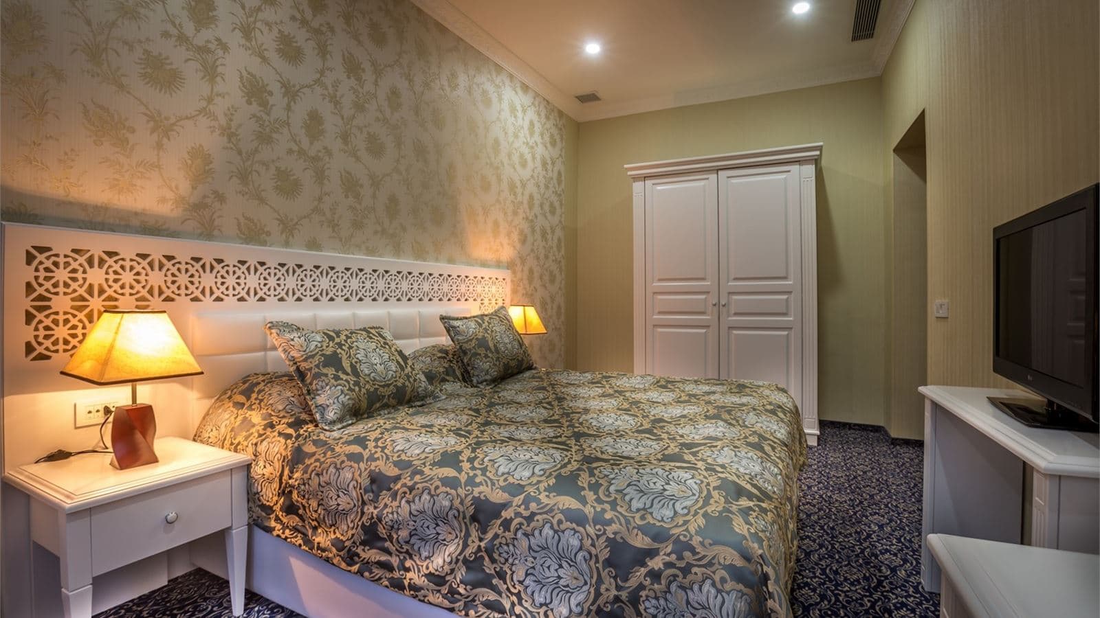 rooms-standard-room