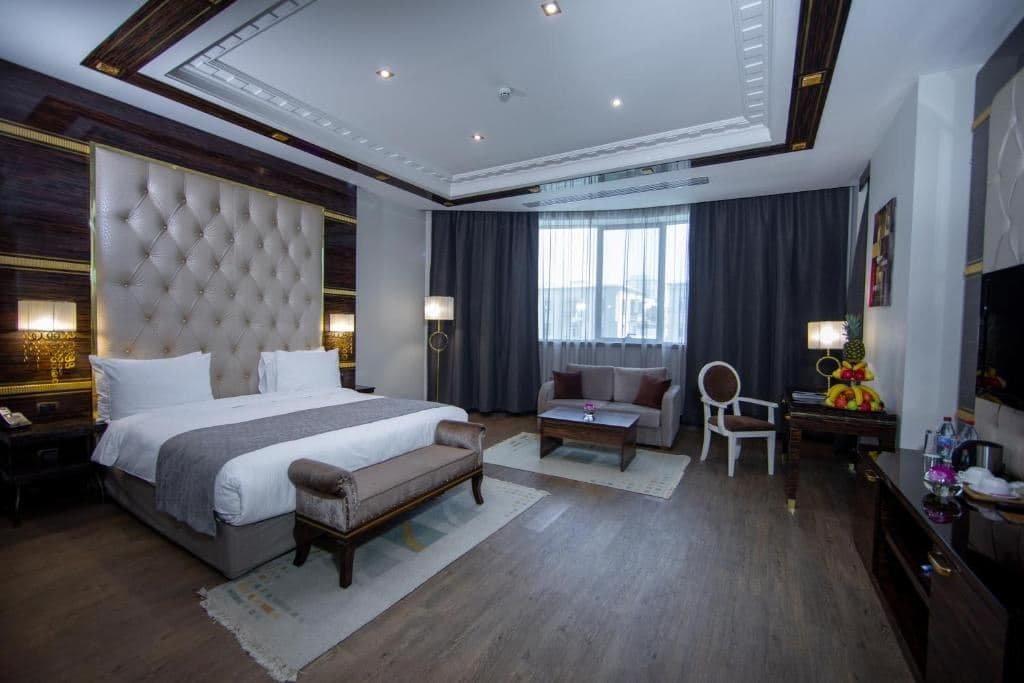 rooms-deluxe-room