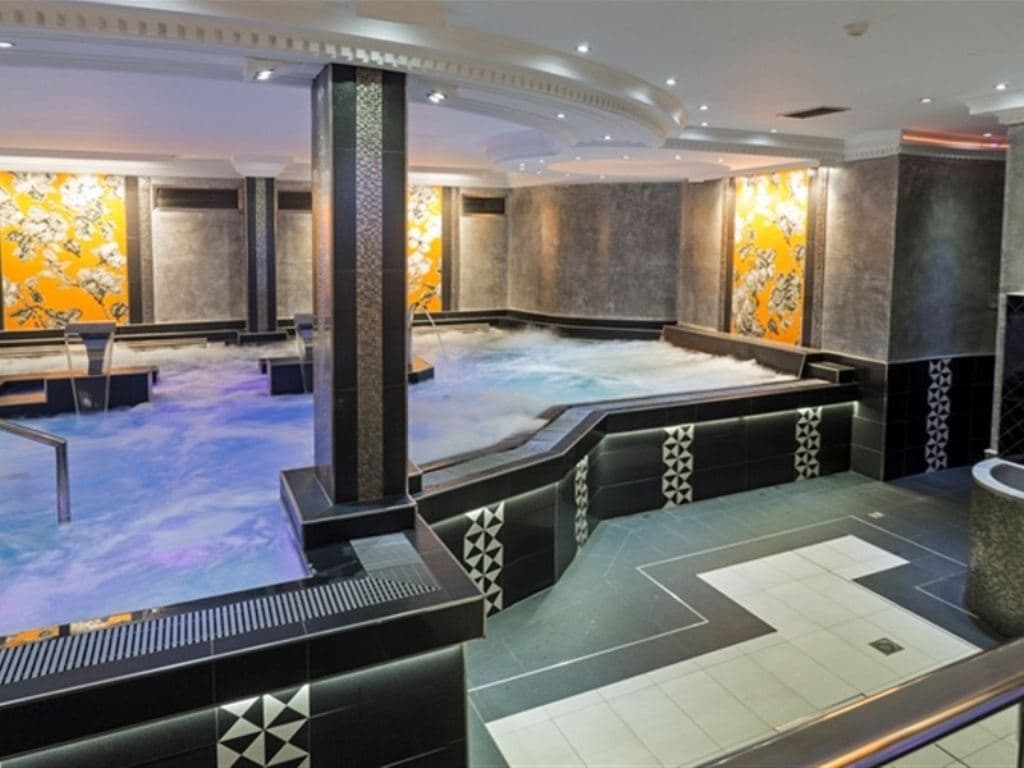 pools-indoor-pool