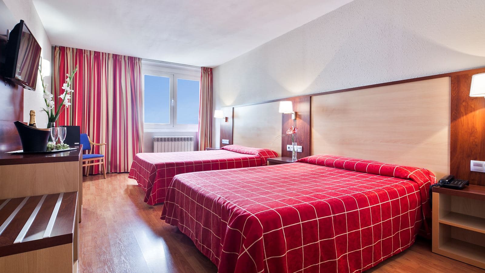 rooms-standard-room