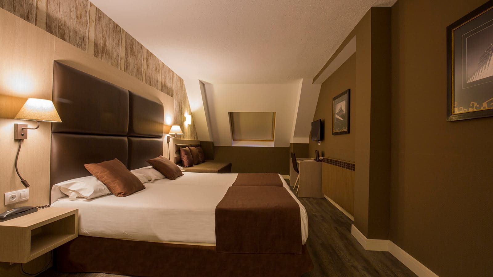 rooms-triple-room