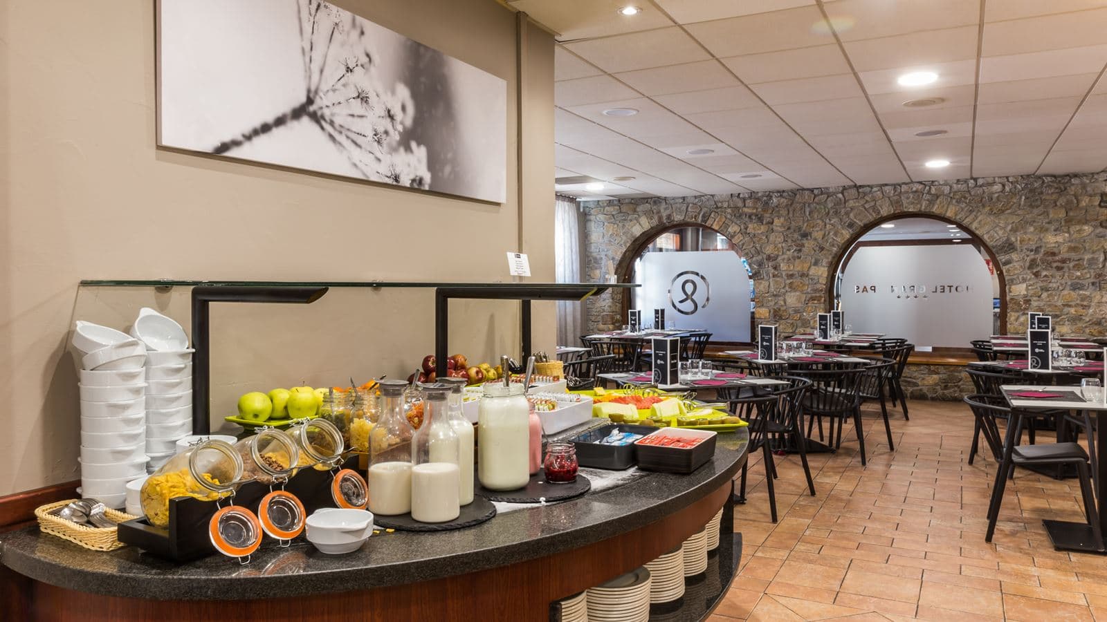 restaurants-restaurant