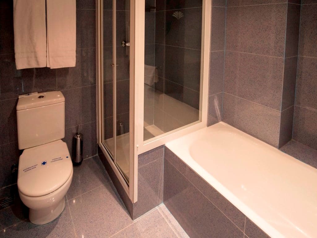 rooms-standard-room