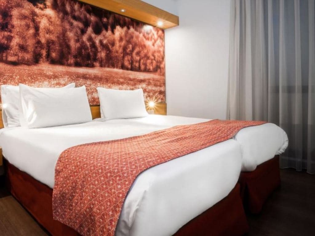 rooms-triple-room